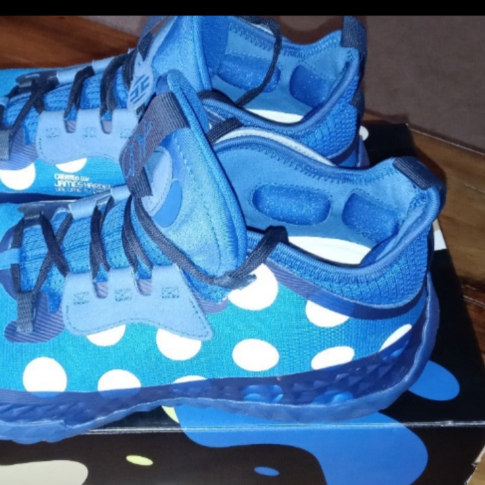 Harden 5 - Picture 2 of 9